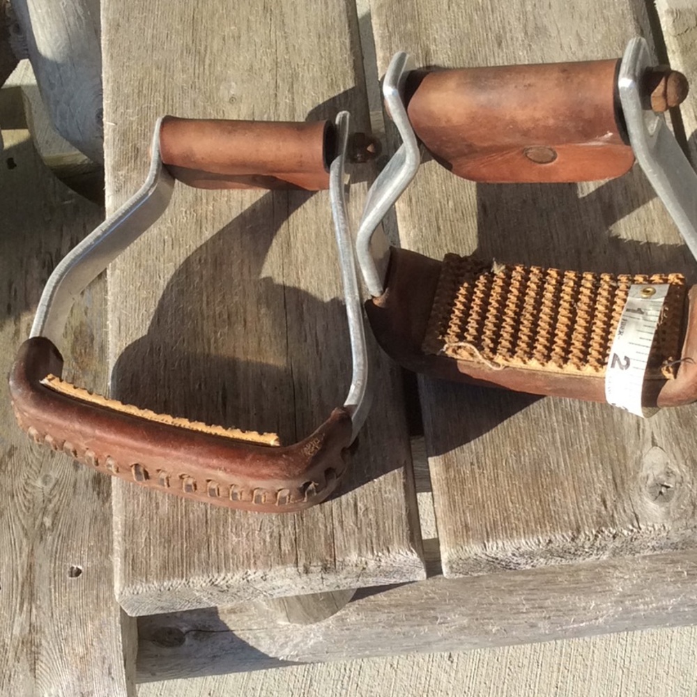 SA Wall slant aluminum stirrups
